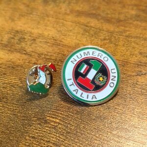 "Numero Uno Italia" Italy Pins